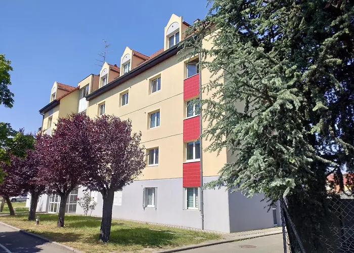 Apartment Le Petit Coolmar